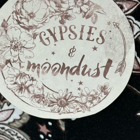 Gypsies & Moondust Short Sleeve Floral Print Lace Up Neck Tunic  - Black - Large - Picture 12 of 12